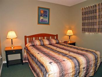 North Pointe Inn And Suites Kelowna Buitenkant foto
